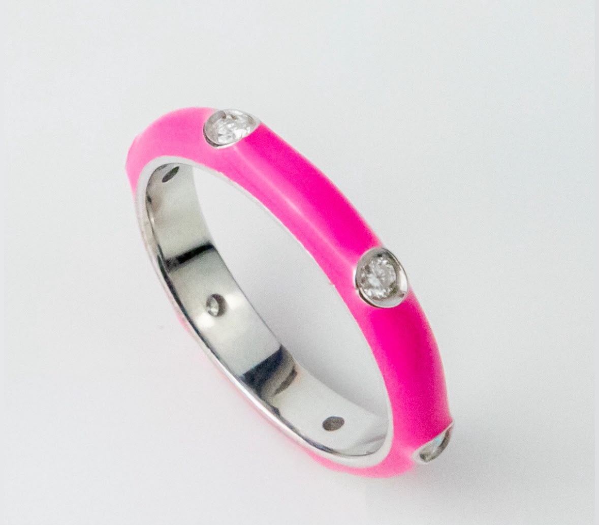 Rosa Fluo, argento e smalto fucsia
